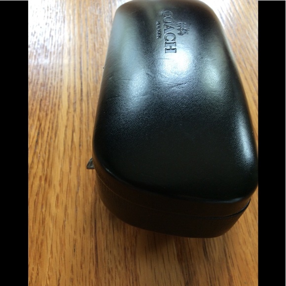 Coach Clamshell Glass Case - Picture 10 of 10